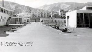MERS EL KEBIR B  LA PORTE PRINCIPALE DE LA BASE 1964